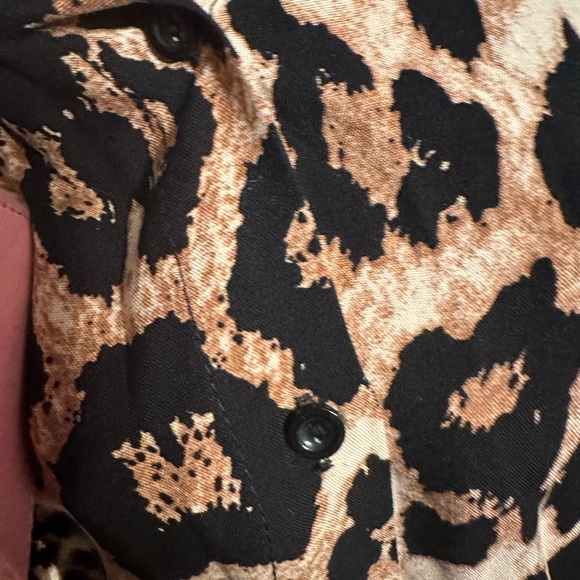 NWT Big Dart Leopard blouse XXL - Picture 2 of 6